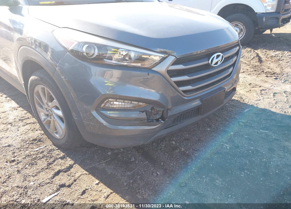 2016 HYUNDAI TUCSON SE VIN: KM8J3CA49GU199708