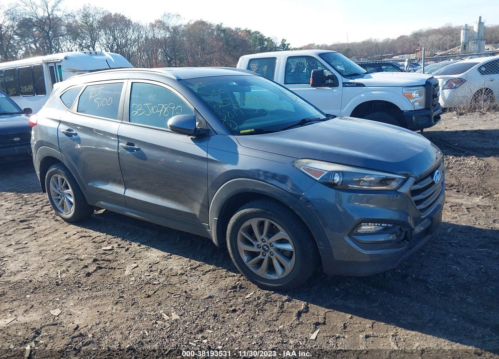 2016 HYUNDAI TUCSON SE VIN: KM8J3CA49GU199708
