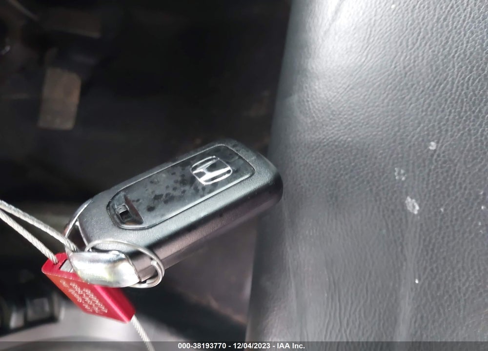 2015 HONDA FIT VIN: 3HGGK5H89FM767028