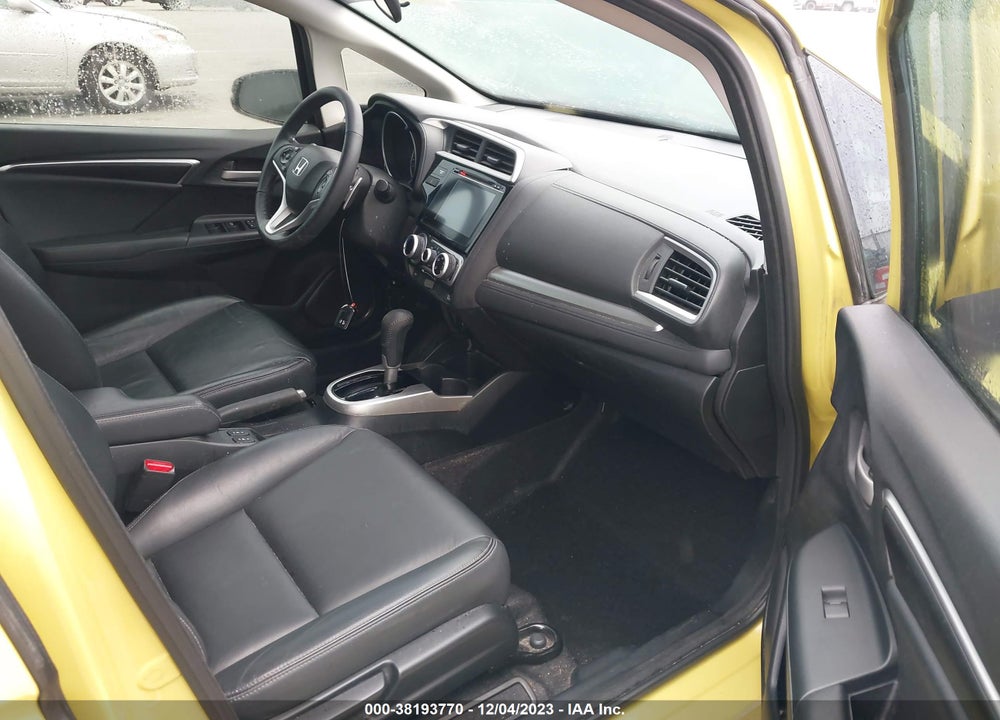 2015 HONDA FIT VIN: 3HGGK5H89FM767028
