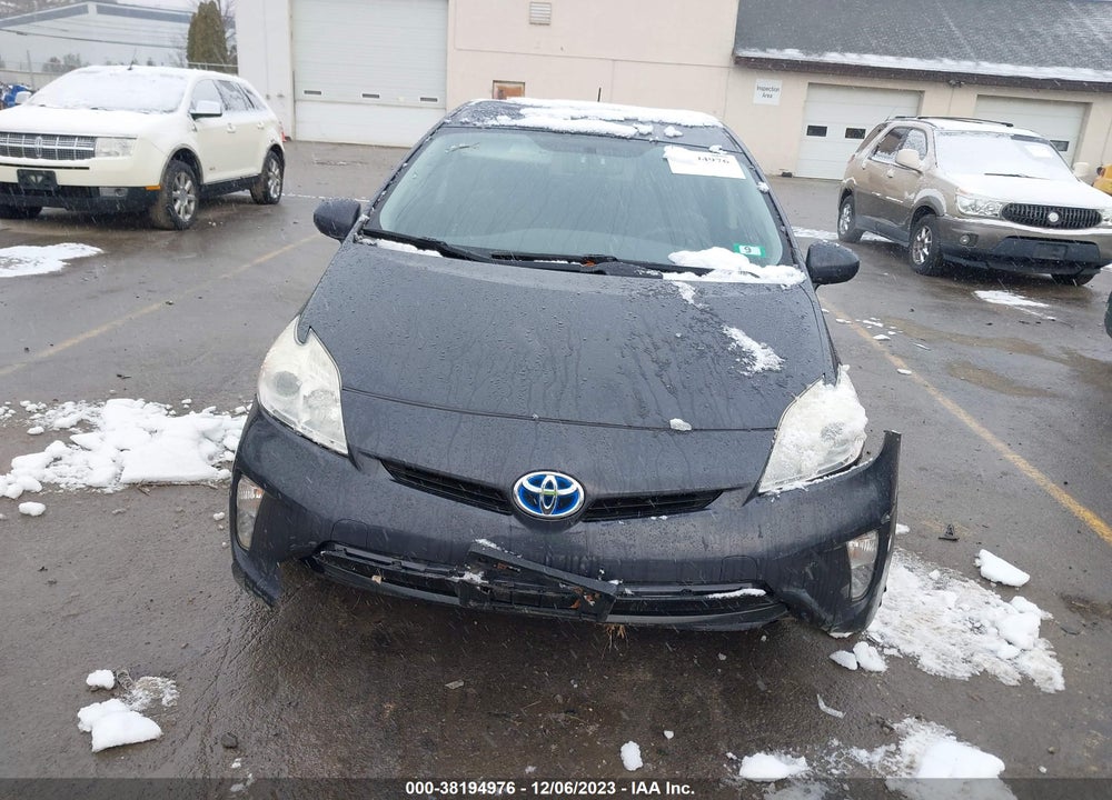 2013 TOYOTA PRIUS TWO VIN: JTDKN3DU4D5604538