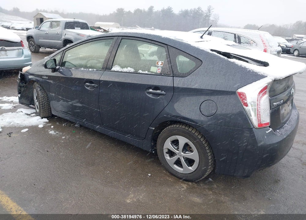 2013 TOYOTA PRIUS TWO VIN: JTDKN3DU4D5604538