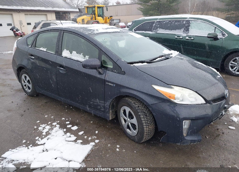 2013 TOYOTA PRIUS TWO VIN: JTDKN3DU4D5604538