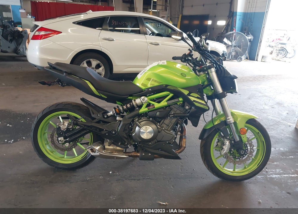 2022 BENELLI 302S VIN: LBBPHE045NBD43919