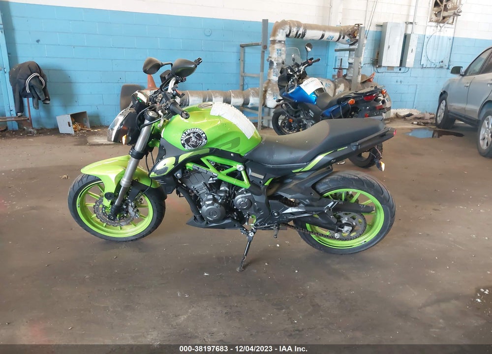 2022 BENELLI 302S VIN: LBBPHE045NBD43919