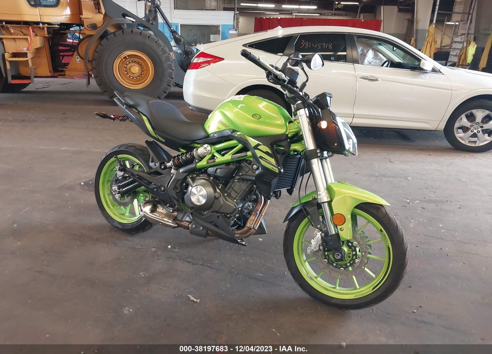 2022 BENELLI 302S VIN: LBBPHE045NBD43919