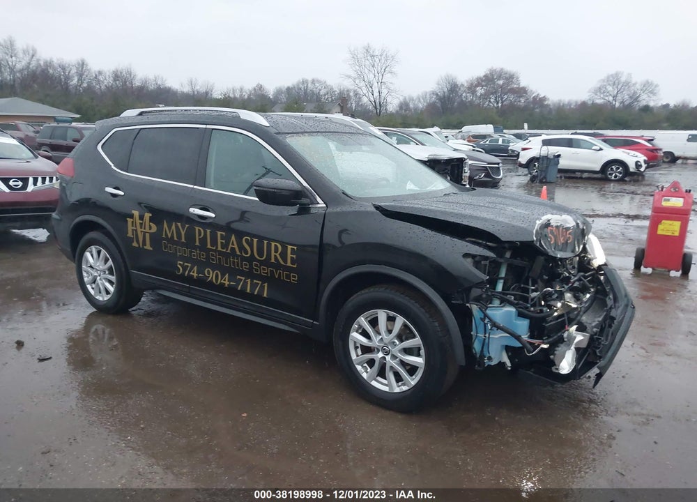 2018 NISSAN ROGUE SV VIN: KNMAT2MV2JP591695
