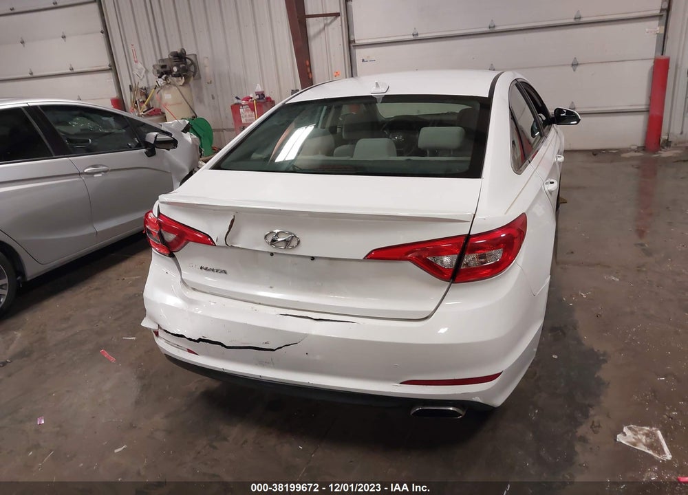 2016 HYUNDAI SONATA SE VIN: 5NPE24AF9GH304810