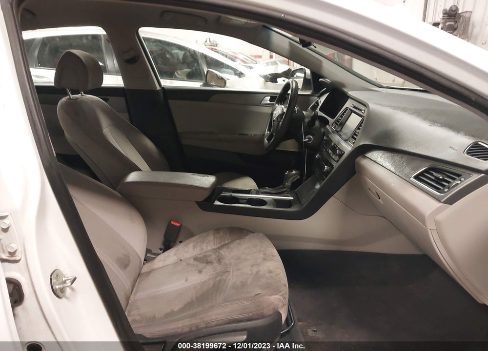 2016 HYUNDAI SONATA SE VIN: 5NPE24AF9GH304810
