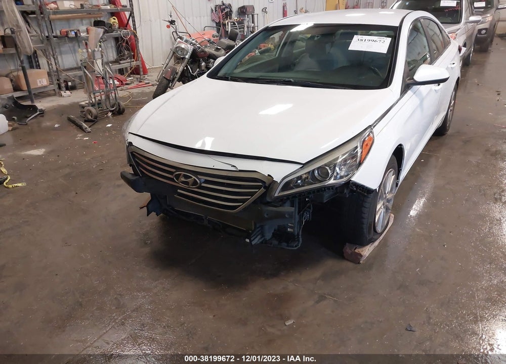 2016 HYUNDAI SONATA SE VIN: 5NPE24AF9GH304810