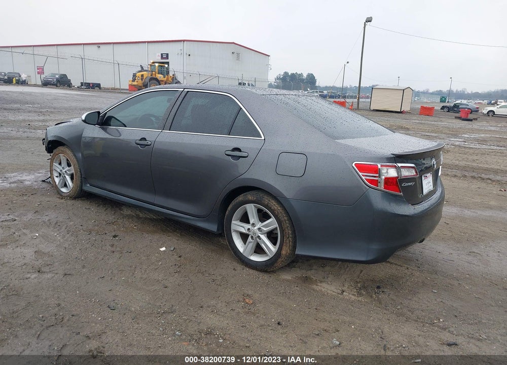 2014 TOYOTA CAMRY SE VIN: 4T1BF1FK0EU349595