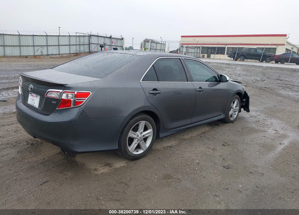 2014 TOYOTA CAMRY SE VIN: 4T1BF1FK0EU349595