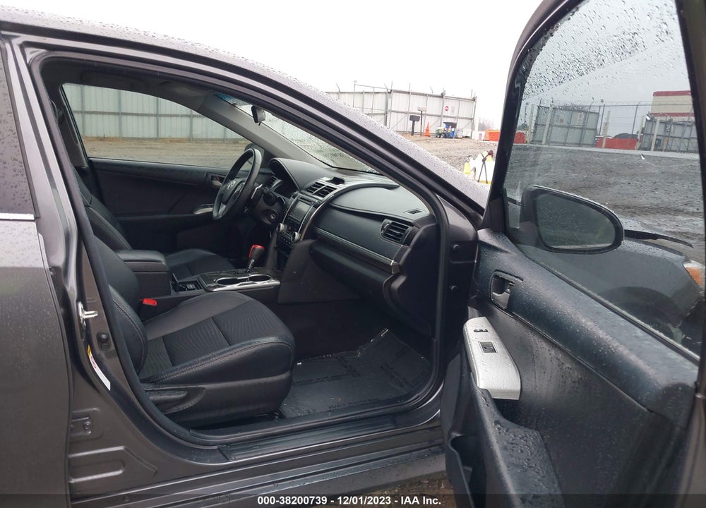 2014 TOYOTA CAMRY SE VIN: 4T1BF1FK0EU349595