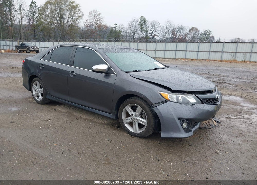 2014 TOYOTA CAMRY SE VIN: 4T1BF1FK0EU349595