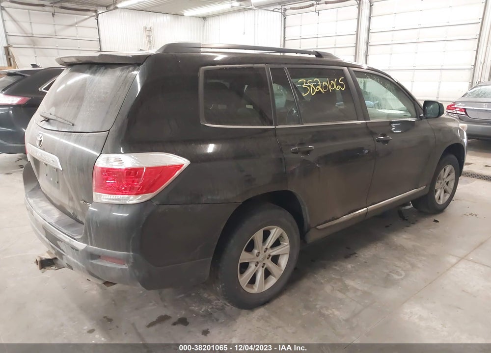 2012 TOYOTA HIGHLANDER SE V6 VIN: 5TDBK3EH4CS159365