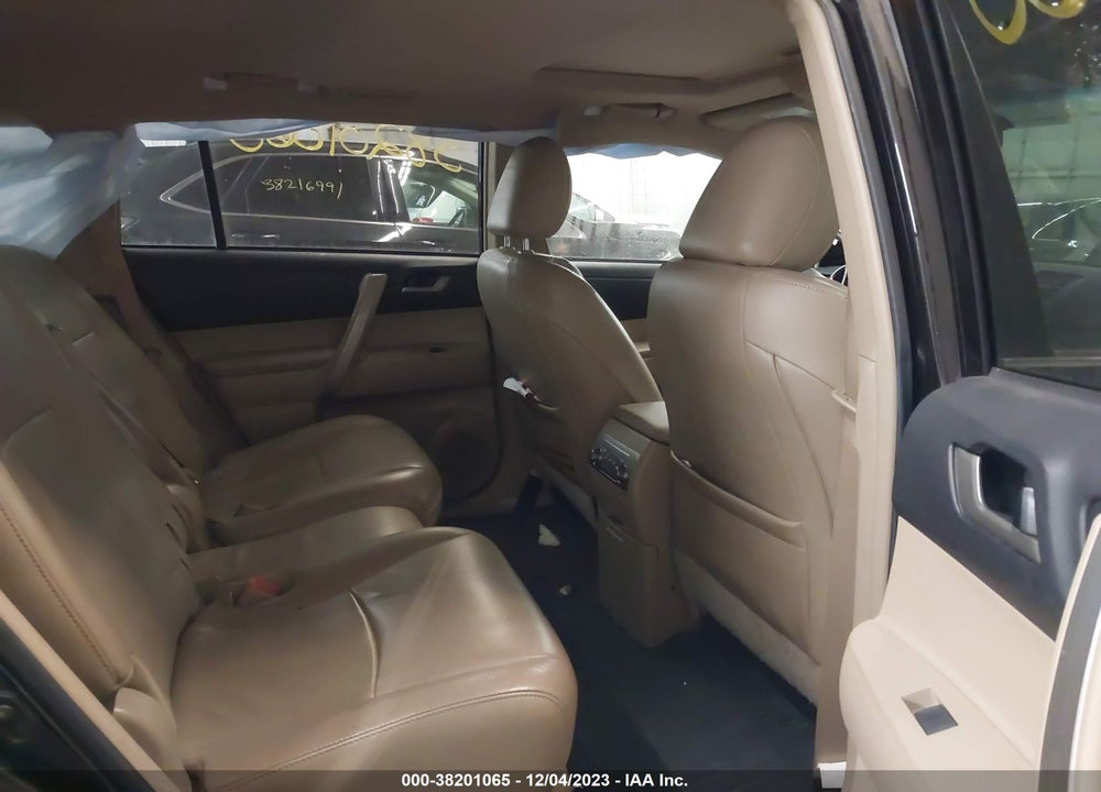 2012 TOYOTA HIGHLANDER SE V6 VIN: 5TDBK3EH4CS159365