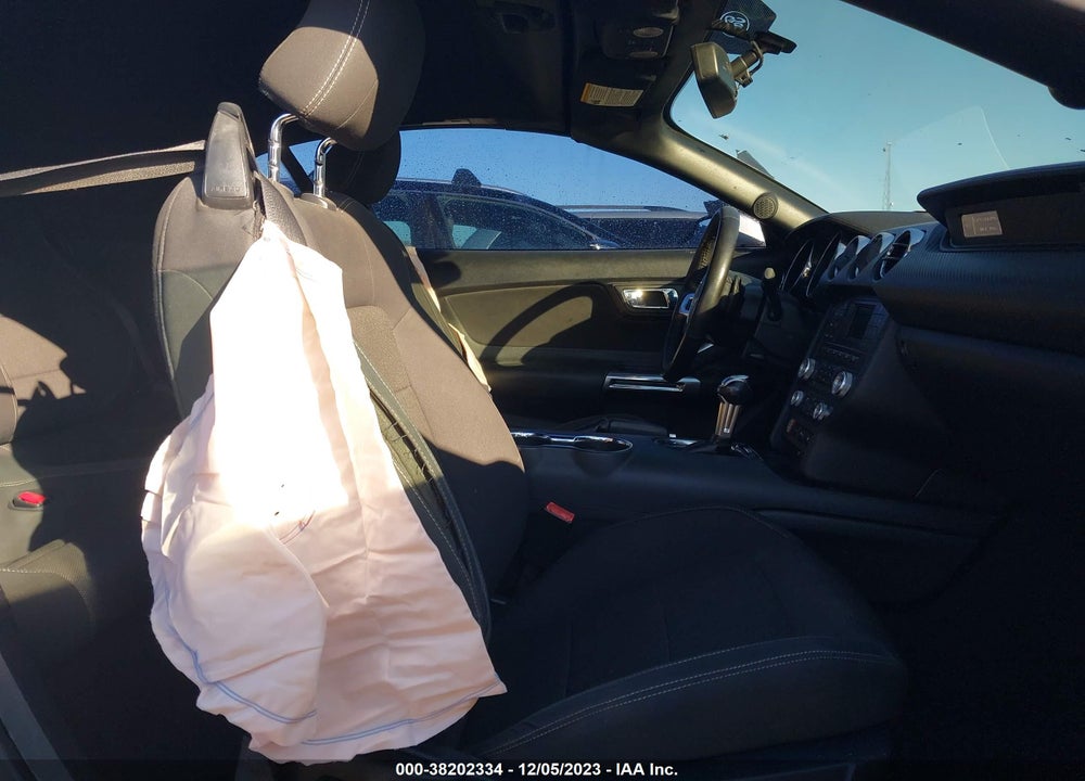 2015 FORD MUSTANG V6 VIN: 1FATP8EM7F5371533