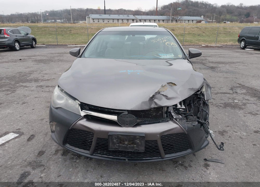 2017 TOYOTA CAMRY SE VIN: 4T1BF1FK3HU268644