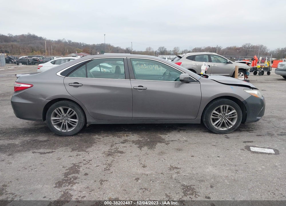 2017 TOYOTA CAMRY SE VIN: 4T1BF1FK3HU268644
