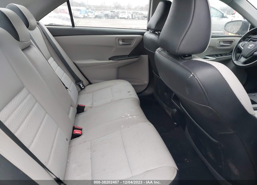 2017 TOYOTA CAMRY SE VIN: 4T1BF1FK3HU268644