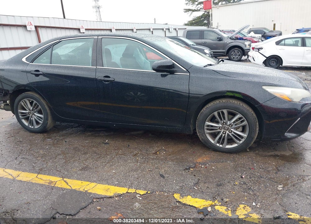 2015 TOYOTA CAMRY SE VIN: 4T1BF1FK5FU013748