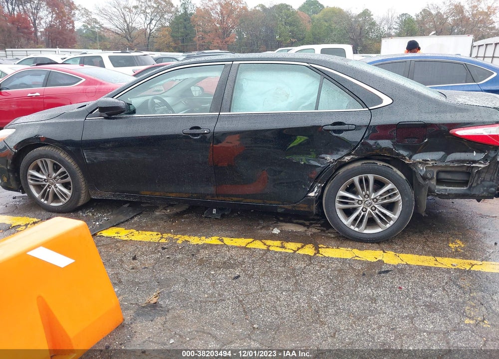 2015 TOYOTA CAMRY SE VIN: 4T1BF1FK5FU013748