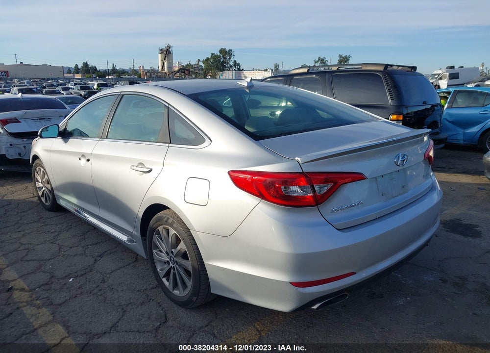 2016 HYUNDAI SONATA VIN: 5NPE34AF4GH404908