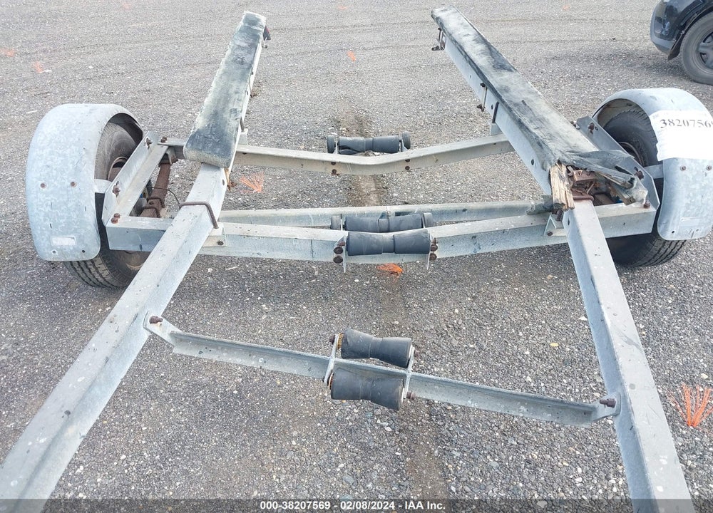 2000 VENTURE BOAT TRAILER VIN: 47GRH191XYB000179