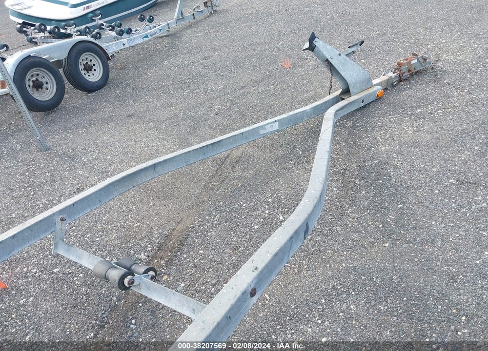 2000 VENTURE BOAT TRAILER VIN: 47GRH191XYB000179