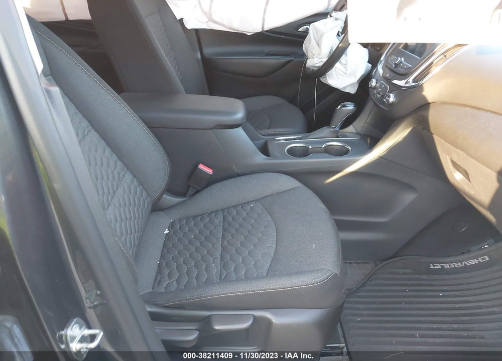 2019 CHEVROLET EQUINOX LT VIN: 3GNAXKEV8KS645403