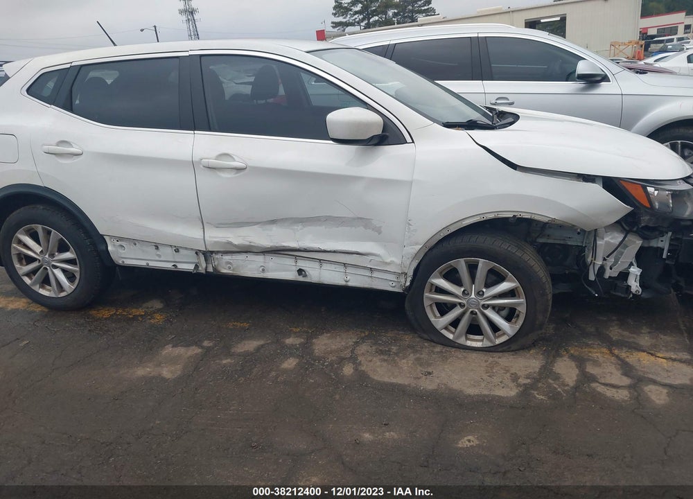 2018 NISSAN ROGUE SPORT S VIN: JN1BJ1CP2JW192298