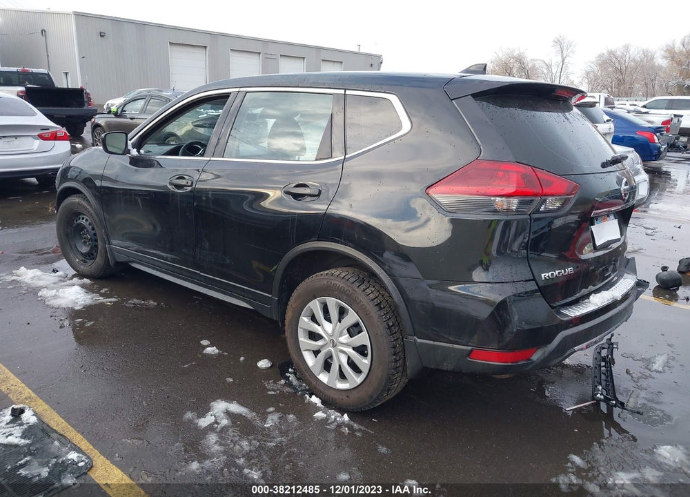 2018 NISSAN ROGUE S VIN: KNMAT2MT6JP531630