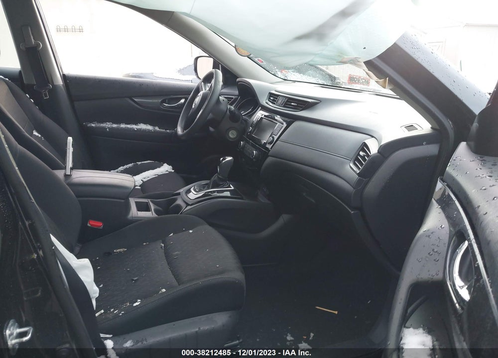 2018 NISSAN ROGUE S VIN: KNMAT2MT6JP531630