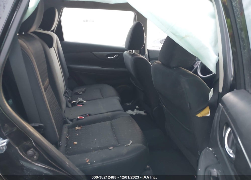 2018 NISSAN ROGUE S VIN: KNMAT2MT6JP531630