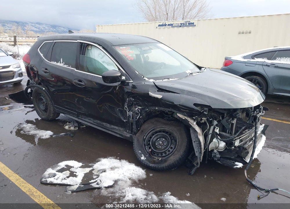 2018 NISSAN ROGUE S VIN: KNMAT2MT6JP531630