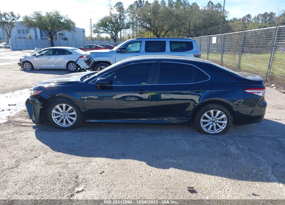 2018 TOYOTA CAMRY VIN: 4T1B11HK8JU535973