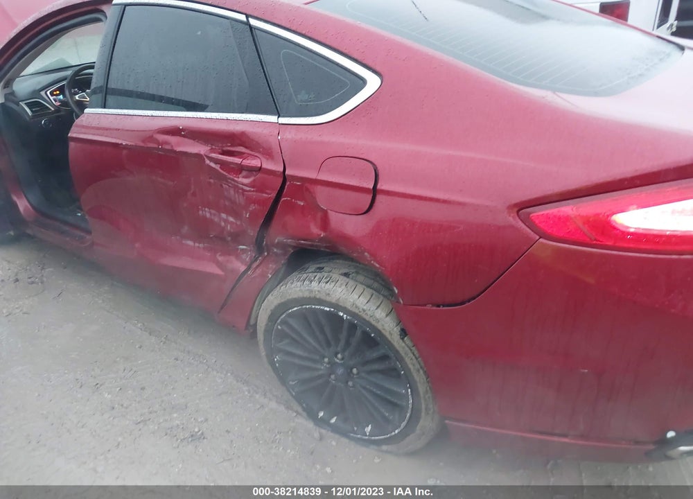 2015 FORD FUSION SE VIN: 3FA6P0H91FR290143
