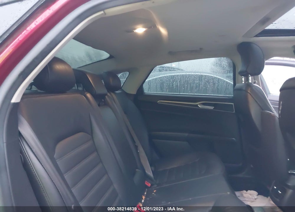 2015 FORD FUSION SE VIN: 3FA6P0H91FR290143