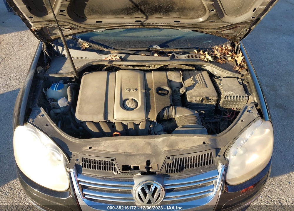 2008 VOLKSWAGEN JETTA VIN: 3VWRZ71K48M183723