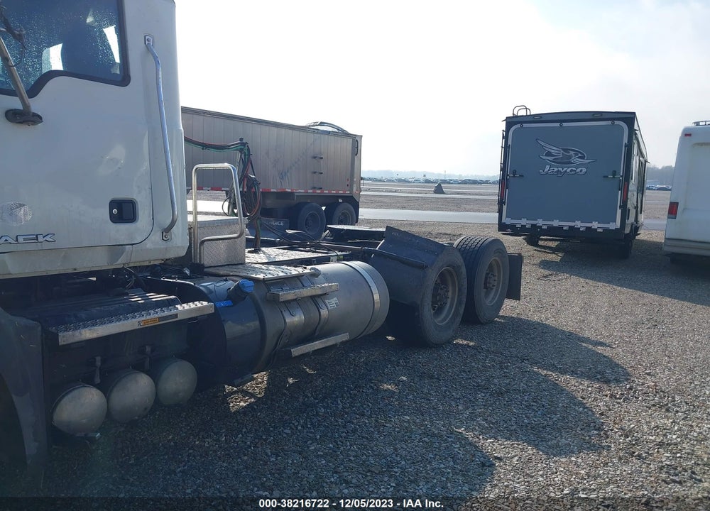 2017 MACK PINNACLE VIN: 1M1AW02Y3HM079805