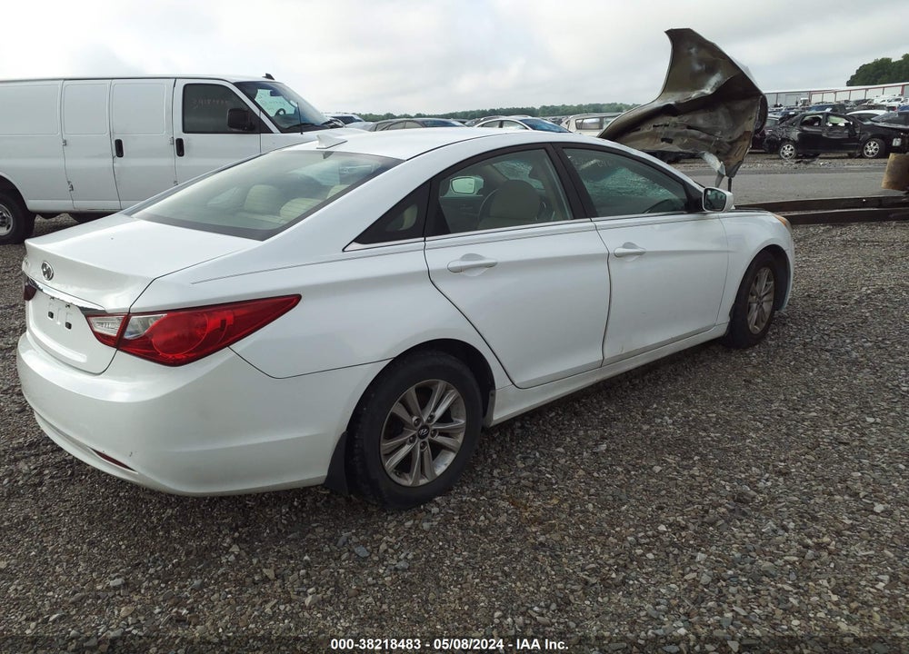 2012 HYUNDAI SONATA GLS VIN: 5NPEB4AC2CH444052