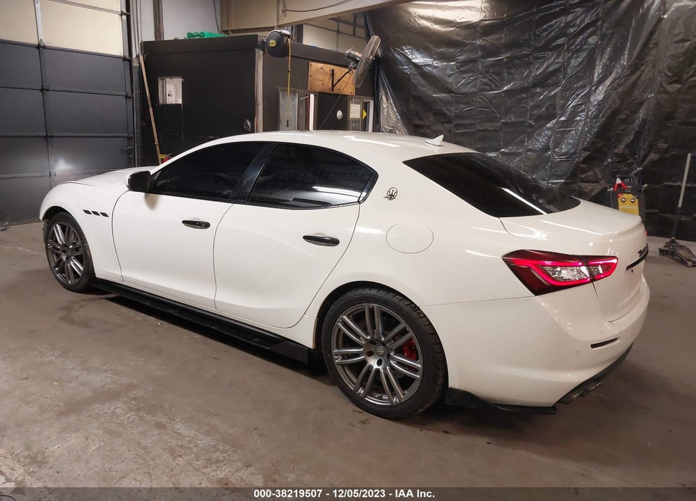 2018 MASERATI GHIBLI S VIN: ZAM57YSA0J1281505