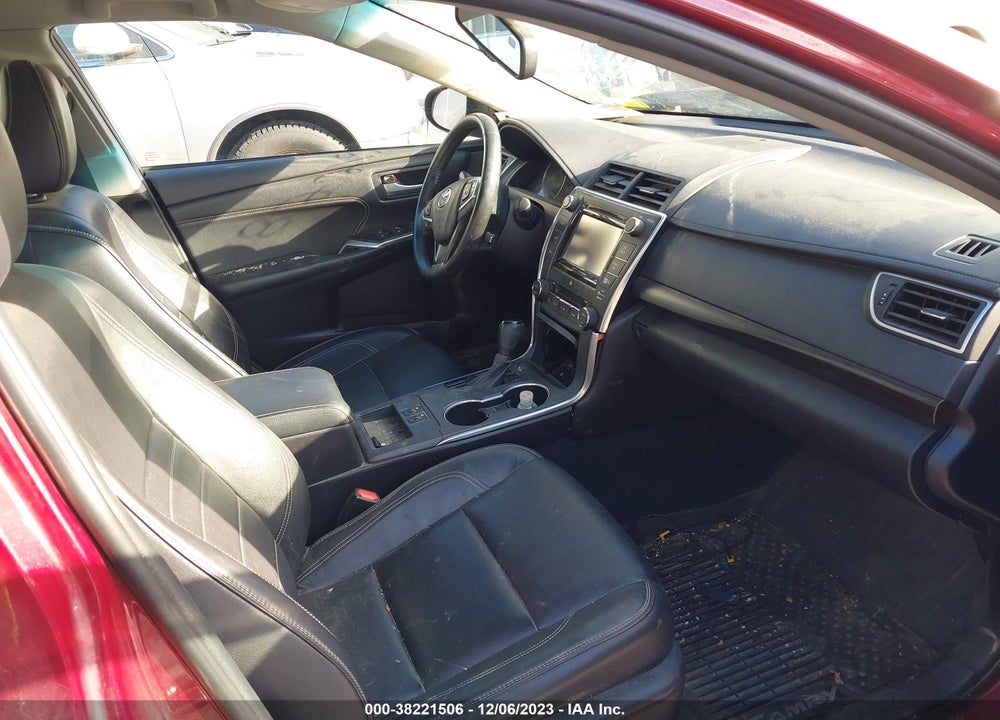 2015 TOYOTA CAMRY XLE VIN: 4T1BF1FK8FU980483