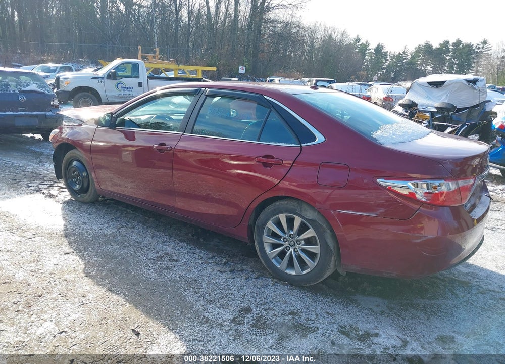 2015 TOYOTA CAMRY XLE VIN: 4T1BF1FK8FU980483