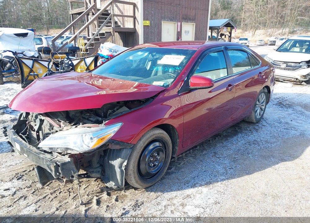2015 TOYOTA CAMRY XLE VIN: 4T1BF1FK8FU980483