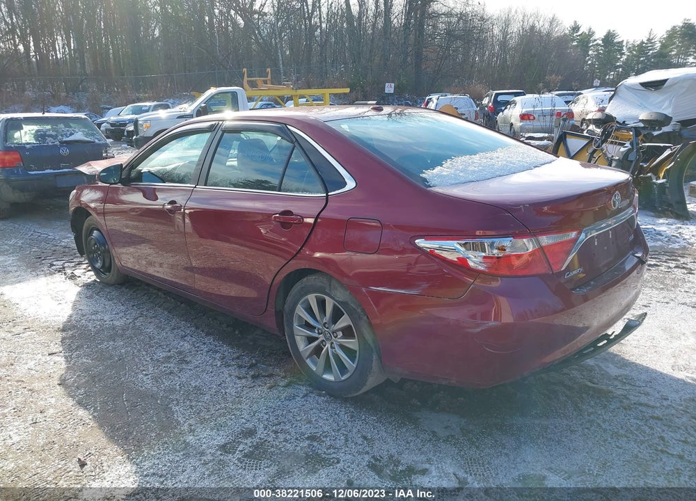 2015 TOYOTA CAMRY XLE VIN: 4T1BF1FK8FU980483
