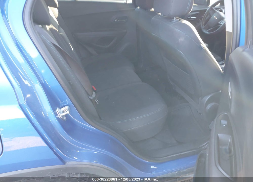 2015 CHEVROLET TRAX LS VIN: KL7CJKSB4FB215041