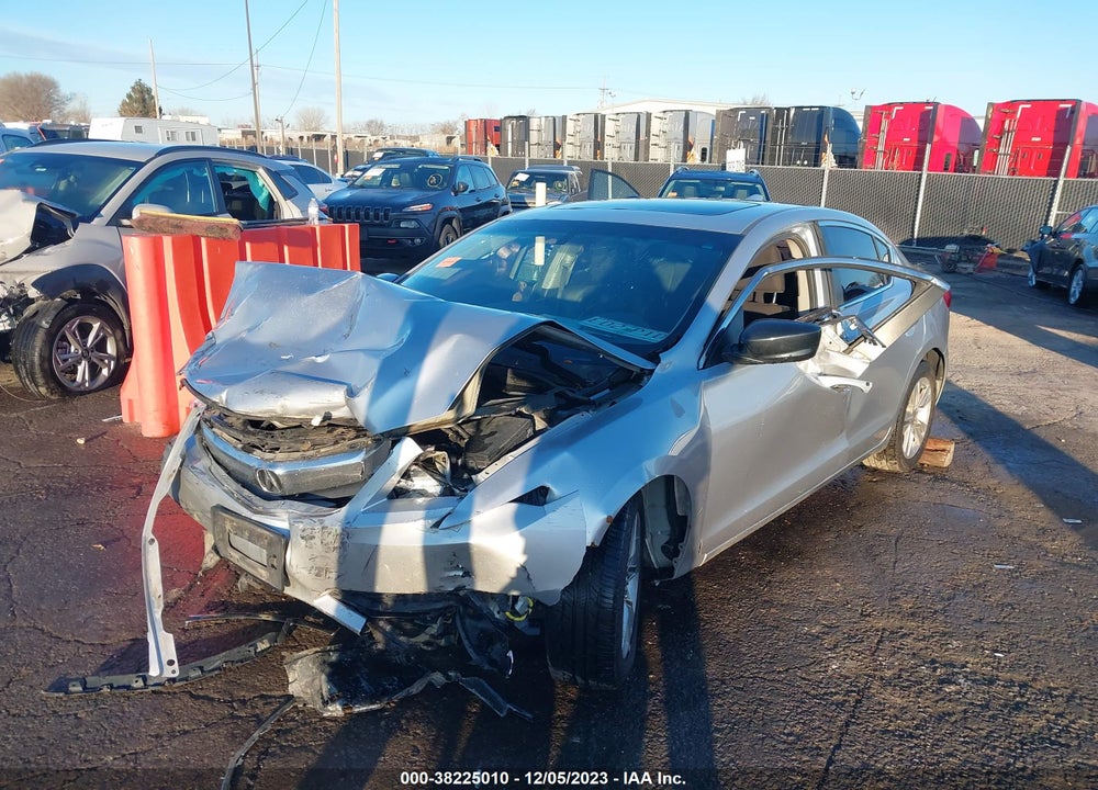 2013 ACURA ILX 2.0L VIN: 19VDE1F35DE016338