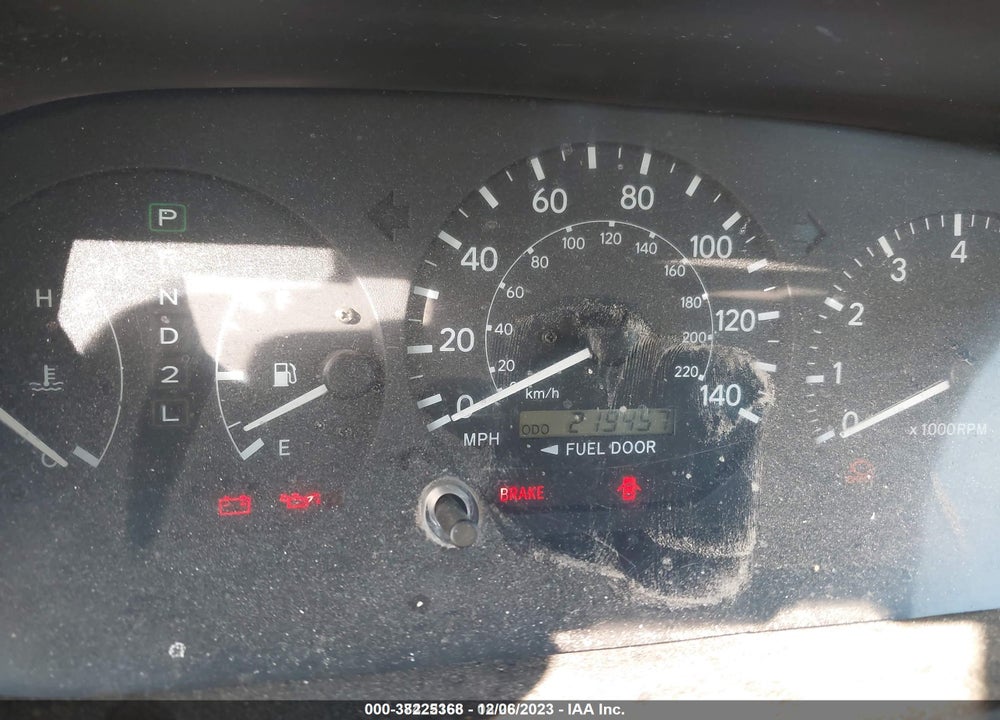 2001 TOYOTA CAMRY LE VIN: JT2BG22K210603931