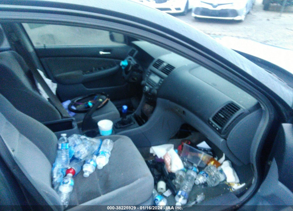2005 HONDA ACCORD SDN VIN: 1HGCM55415A082527